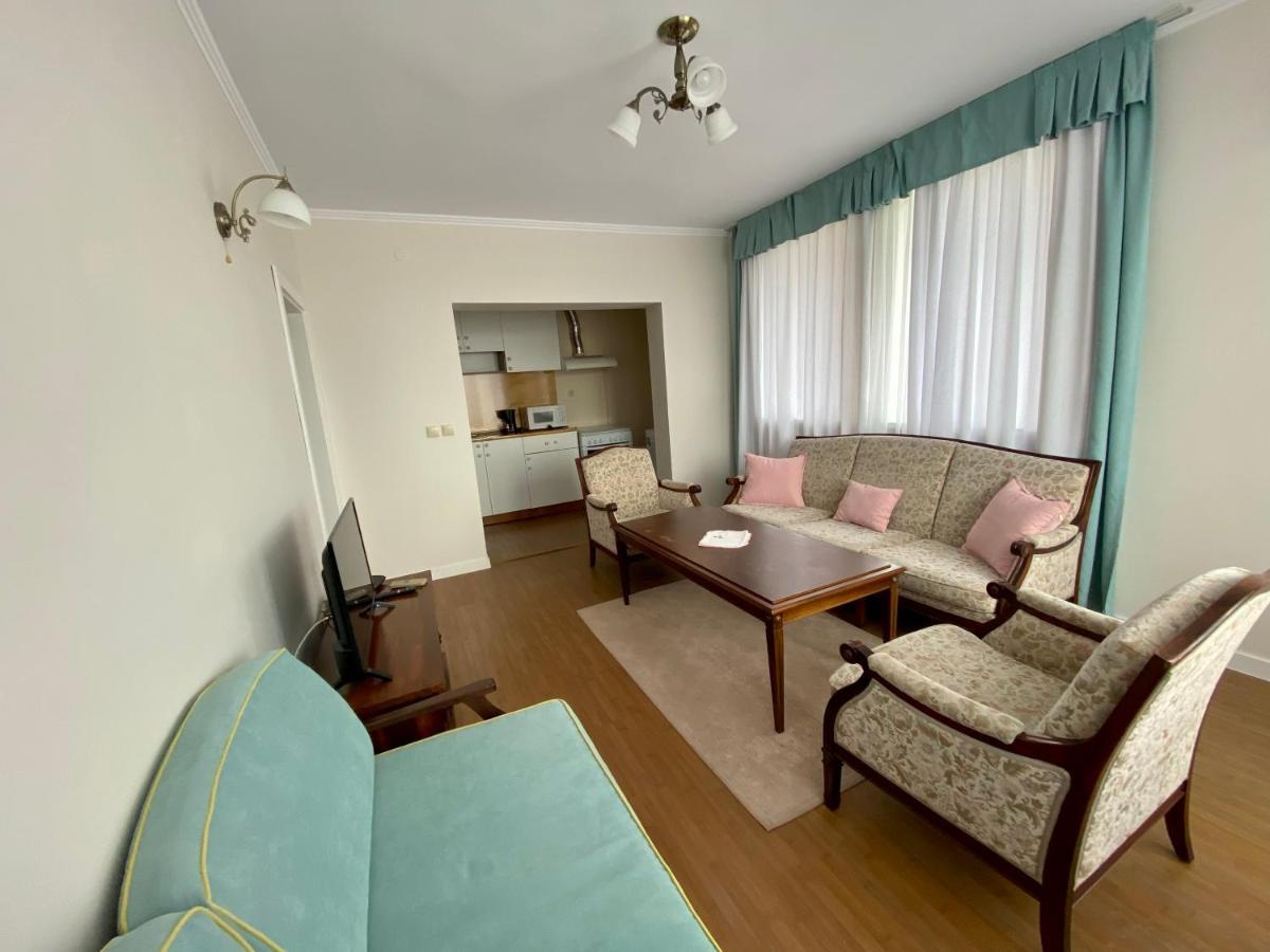 Wild Cherry Apartments سينتس قسطنطين وهيلينا المظهر الخارجي الصورة