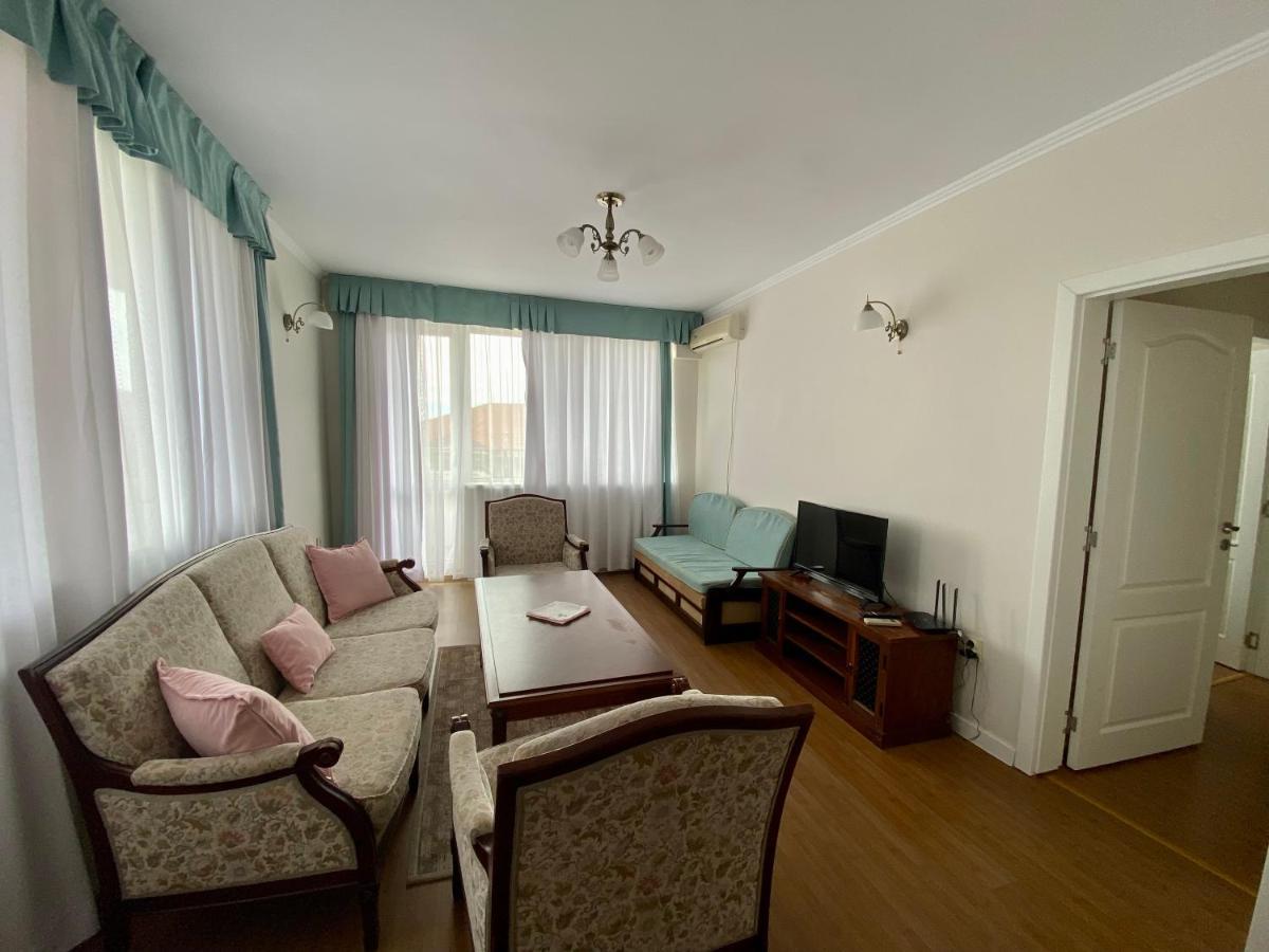 Wild Cherry Apartments سينتس قسطنطين وهيلينا المظهر الخارجي الصورة