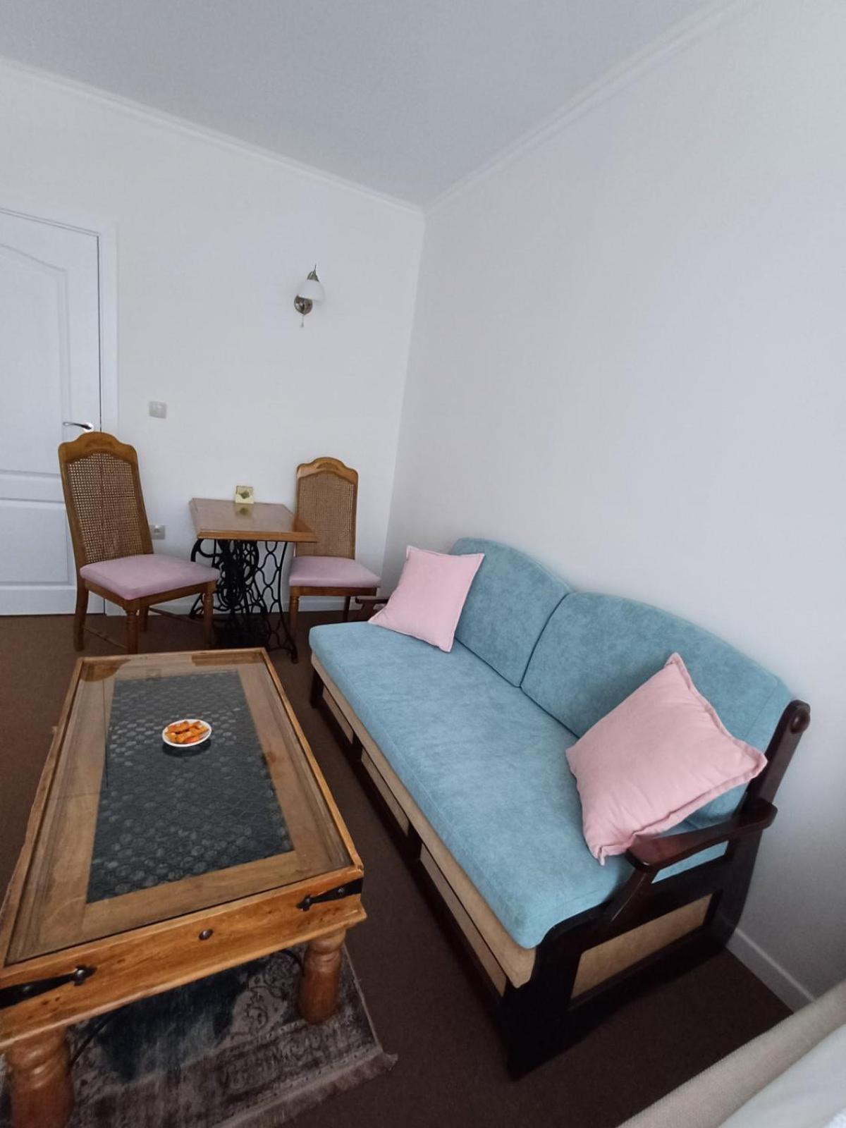 Wild Cherry Apartments سينتس قسطنطين وهيلينا المظهر الخارجي الصورة